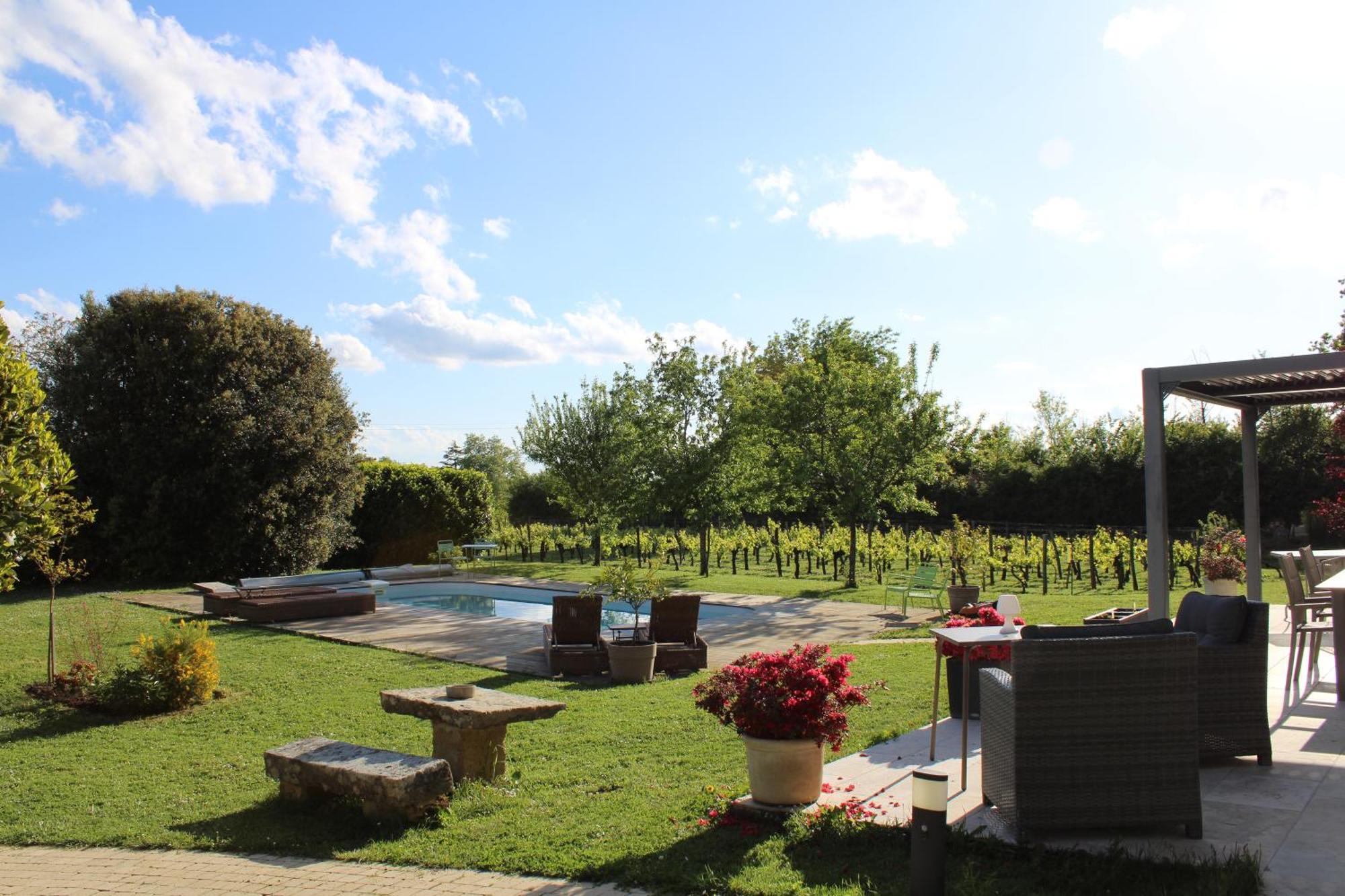 La Vigneraie De Laura Acomodação com café da manhã Sainte-Colombe  Exterior foto